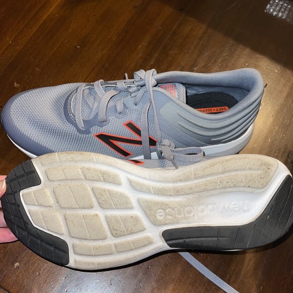 Ralaxa Walking Sneaker - Picture 3 of 8